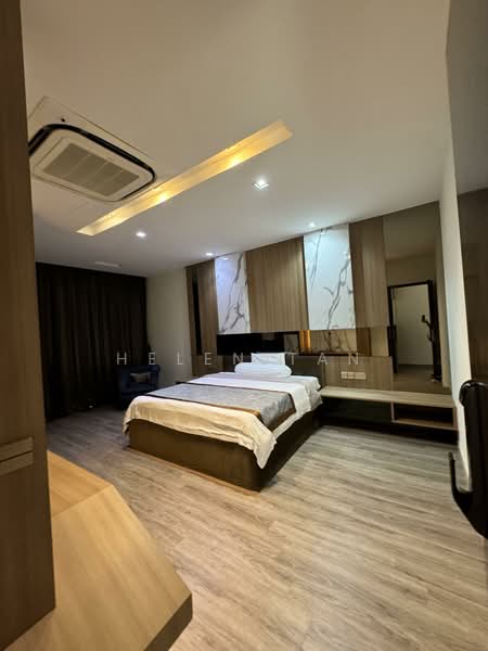 Picardy Gardens, 122E Jalan Pari Burong, 7 Bedrooms, 7,000 sqft, Detached House For Sale, by Helen Tan, 500136364 - Bedroom - PropertyGuru.com.sg