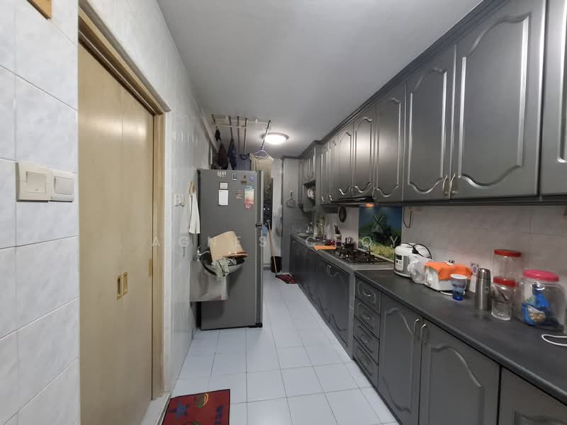 632 Jurong West Street 65, 632 Jurong West Street 65, 3 Bedrooms, 979 sqft, HDB Flat For Rent, by Agnes Choy, 500136369 - Kitchen - PropertyGuru.com.sg
