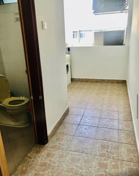 Angsana @21, 21 Lorong Tahar, 1 Bedroom, 150 sqft, Apartment For Rent, by Mar Inn Chee, 500136378 - Bathroom - PropertyGuru.com.sg