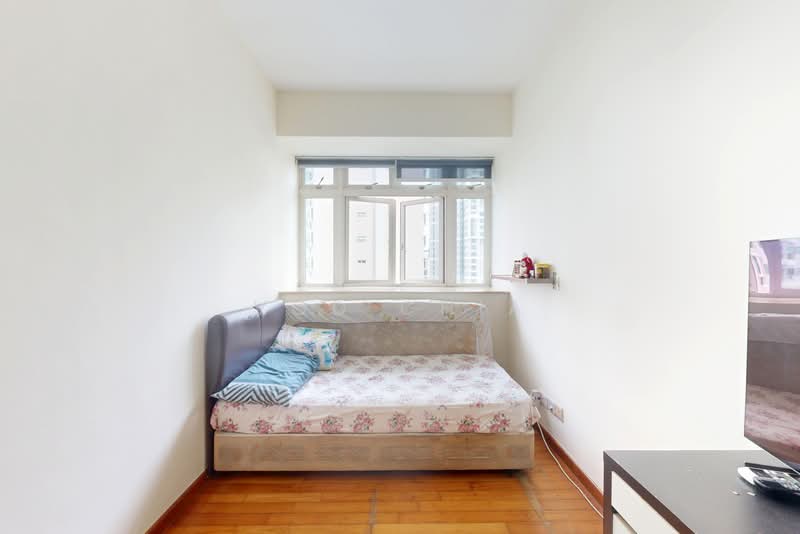 Costa Del Sol, 68 Bayshore Road, 4 Bedrooms, 1,561 sqft, Condominium For Sale, by Vod Chia, 500136392 - Bedroom - PropertyGuru.com.sg