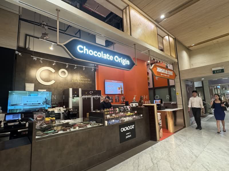 TripleOne Somerset, 111 Somerset Road, 1,130 sqft, Office For Sale, by Nichole Thor, 500136393 - Ground level retail shops - CommercialGuru.com.sg