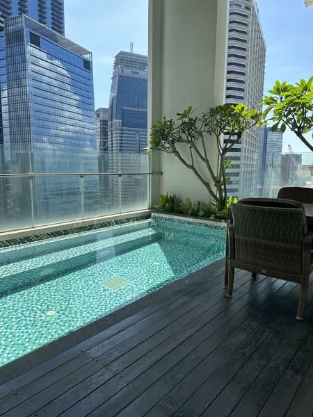 Icon, 10 Gopeng Street, 1 Bedroom, 581 sqft, Condominium For Rent, by Diana C M Lim, 500136406 - 31st level relaxing pool - PropertyGuru.com.sg