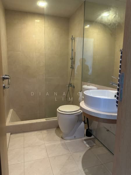 Icon, 10 Gopeng Street, 1 Bedroom, 581 sqft, Condominium For Rent, by Diana C M Lim, 500136406 - Bathroom - PropertyGuru.com.sg