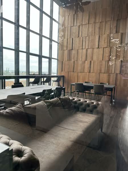 Icon, 10 Gopeng Street, 1 Bedroom, 581 sqft, Condominium For Rent, by Diana C M Lim, 500136406 - Common lounge / working from home - PropertyGuru.com.sg