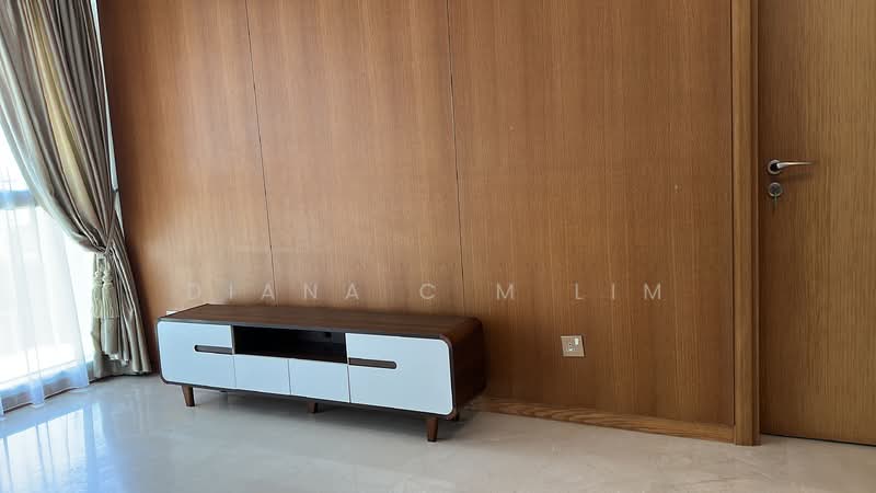 Icon, 10 Gopeng Street, 1 Bedroom, 581 sqft, Condominium For Rent, by Diana C M Lim, 500136406 - Living Room TV can be placed on cabinet  - PropertyGuru.com.sg