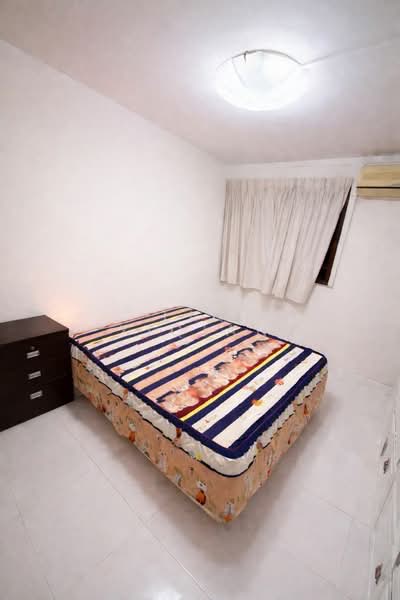 30 Marine Crescent, 30 Marine Crescent, 2 Bedrooms, 700 sqft, HDB Flat For Sale, by Lin Yiqian, 500136408 - Bedroom - PropertyGuru.com.sg