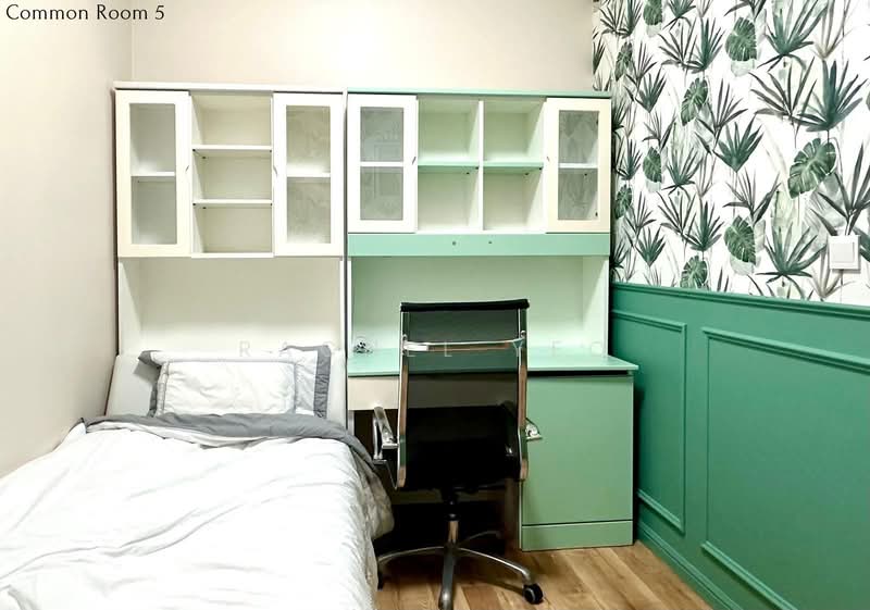 Maplewoods, 985 Bukit Timah Road, Clementi Park / Upper Bukit Timah, Room Rental, 180 sqft, Condominium For Rent, by Rachel Yeo, 500136409 - Study - PropertyGuru.com.sg