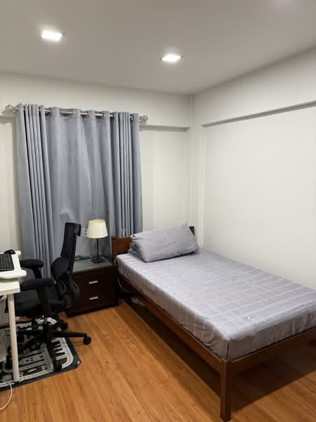 61 Telok Blangah Heights, 61 Telok Blangah Heights, 2 Bedrooms, 721 sqft, HDB Flat For Sale, by Bryan Ng, 500136431 - Bedroom - PropertyGuru.com.sg