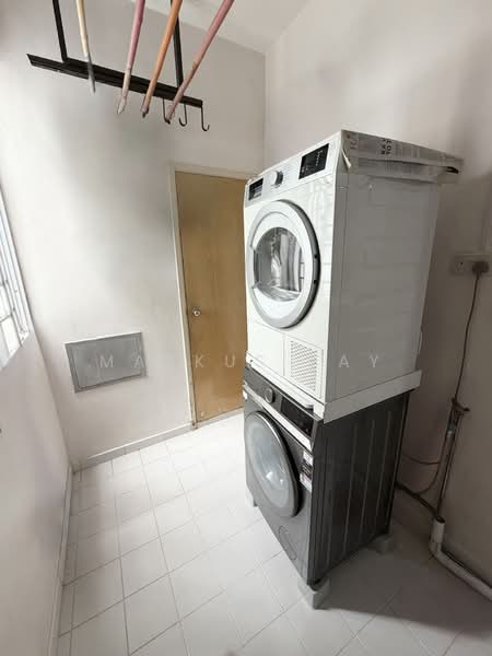 Bishan Park Condo, 14 Sin Ming Walk, 4 Bedrooms, 1,540 sqft, Condominium For Sale, by Markus Tay, 500136444 - Yard with helper room or store - PropertyGuru.com.sg