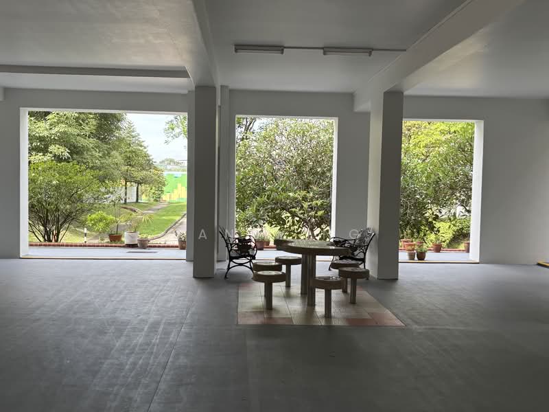 Blk 159 Pasir Ris St 13, 13, Room Rental, 250 sqft, HDB Flat For Rent, by Sandy Ng, 500136447 - Exterior - PropertyGuru.com.sg