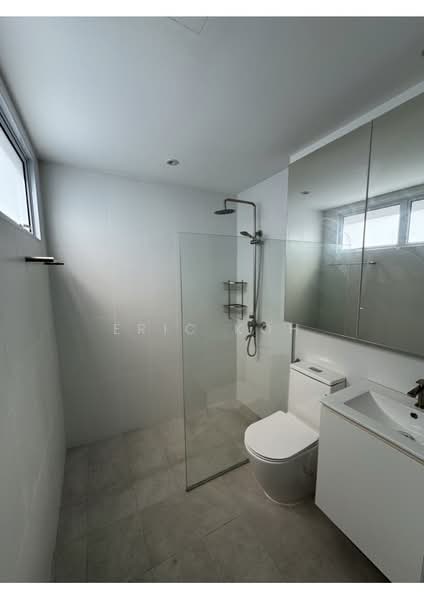 Kembangan Plaza, 18 Jalan Masjid, 1 Bedroom, 882 sqft, Apartment For Rent, by Eric Koh, 500136448 - Bathroom - PropertyGuru.com.sg