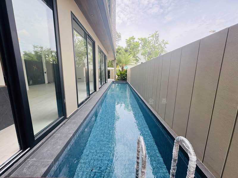 Brand New with Lift & Pool, Modern design with quality Interior & exteror, walk to Tan Kah Kee MRT – call 8130 3636 to view now!, 6 Bedrooms, 6,700 sqft, Semi-Detached House For Sale, by Kim Yan 金燕, 500136457 - Exterior - PropertyGuru.com.sg