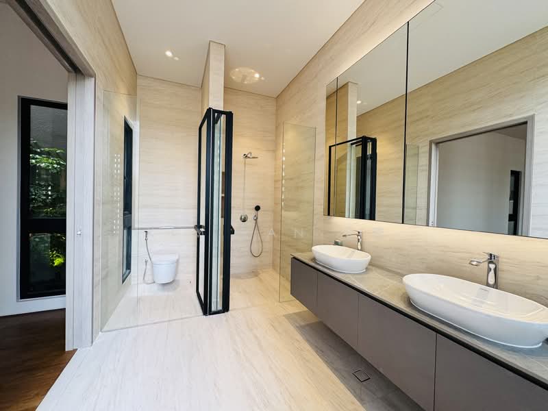 Brand New with Lift & Pool, Modern design with quality Interior & exteror, walk to Tan Kah Kee MRT – call 8130 3636 to view now!, 6 Bedrooms, 6,700 sqft, Semi-Detached House For Sale, by Kim Yan 金燕, 500136457 - Bathroom - PropertyGuru.com.sg