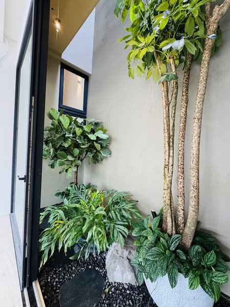 Brand New with Lift & Pool, Modern design with quality Interior & exteror, walk to Tan Kah Kee MRT – call 8130 3636 to view now!, 6 Bedrooms, 6,700 sqft, Semi-Detached House For Sale, by Kim Yan 金燕, 500136457 - Exterior - PropertyGuru.com.sg