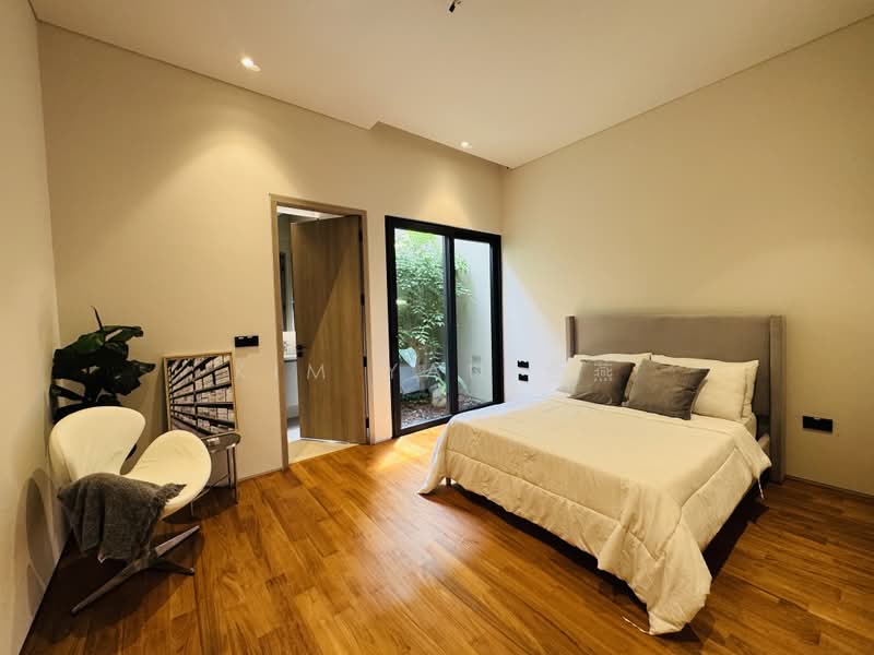 Brand New with Lift & Pool, Modern design with quality Interior & exteror, walk to Tan Kah Kee MRT – call 8130 3636 to view now!, 6 Bedrooms, 6,700 sqft, Semi-Detached House For Sale, by Kim Yan 金燕, 500136457 - Bedroom - PropertyGuru.com.sg