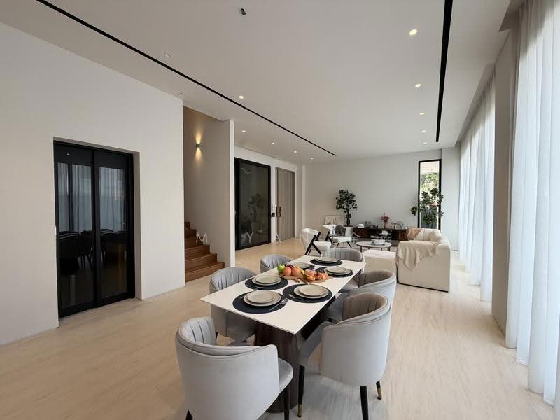 Brand New with Lift & Pool, Modern design with quality Interior & exteror, walk to Tan Kah Kee MRT – call 8130 3636 to view now!, Newton / Novena, 6 Bedrooms, 6,700 sqft, Semi-Detached House For Sale, by Kim Yan 金燕, 500136457 - PropertyGuru.com.sg