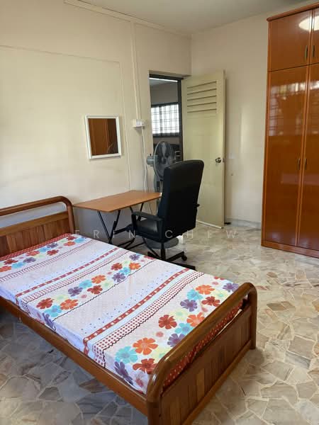 114 Tampines Street 11, 114 Tampines Street 11, Room Rental, 60 sqft, HDB Flat For Rent, by Erin Chew, 500136484 - Bedroom - PropertyGuru.com.sg