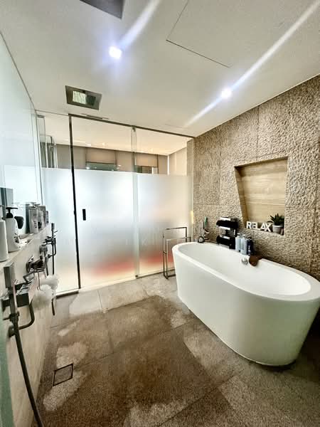 Silversea, , 4 Bedrooms, 2,530 sqft, Condominium For Rent, by Vandana Malik (Vanda), 500136492 - Bathroom - PropertyGuru.com.sg