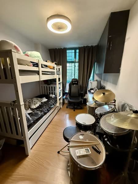 476 Segar Road, 476 Segar Road, 3 Bedrooms, 980 sqft, HDB Flat For Sale, by Genie Teo, 500136501 - Bedroom - PropertyGuru.com.sg