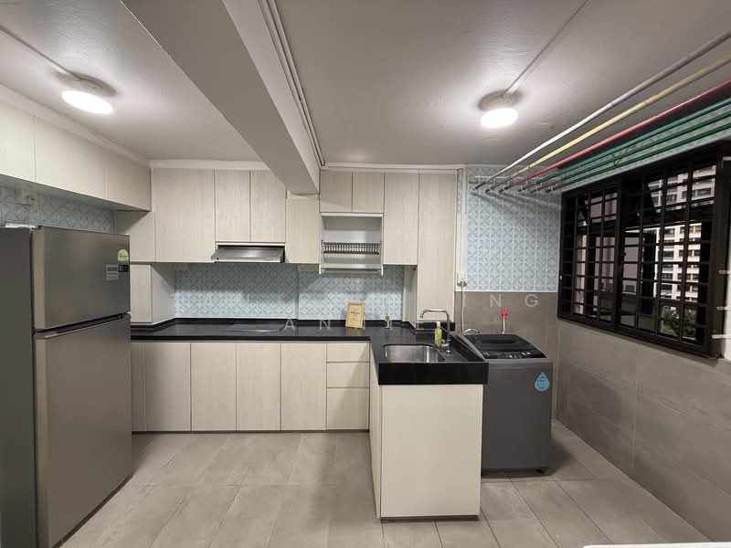 3 Dover Road, 3 Dover Road, 3 Bedrooms, 699 sqft, HDB Flat For Rent, by Tan Poh Ling Annie, 500136533 - Kitchen view 2 - PropertyGuru.com.sg