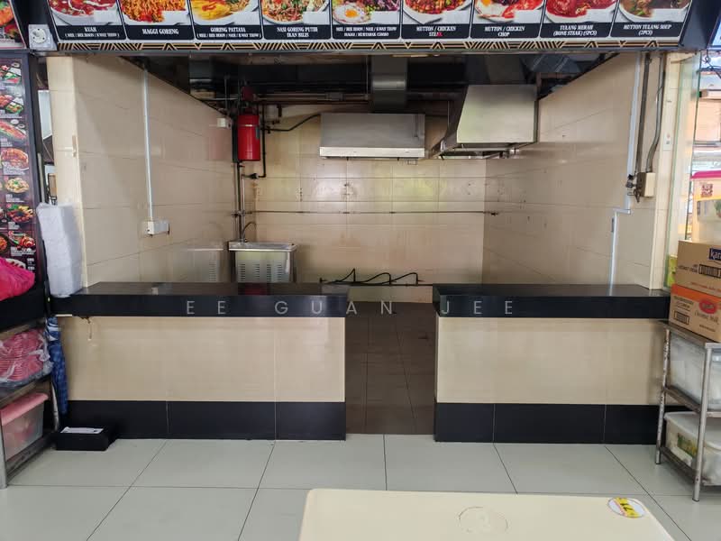 Coffeeshop stall at Bt Batok town centre, Bt Batok St 11, 150 sqft, Food & Beverage For Rent, by Ee Guan Jee, 500136536 - Available immediately - CommercialGuru.com.sg