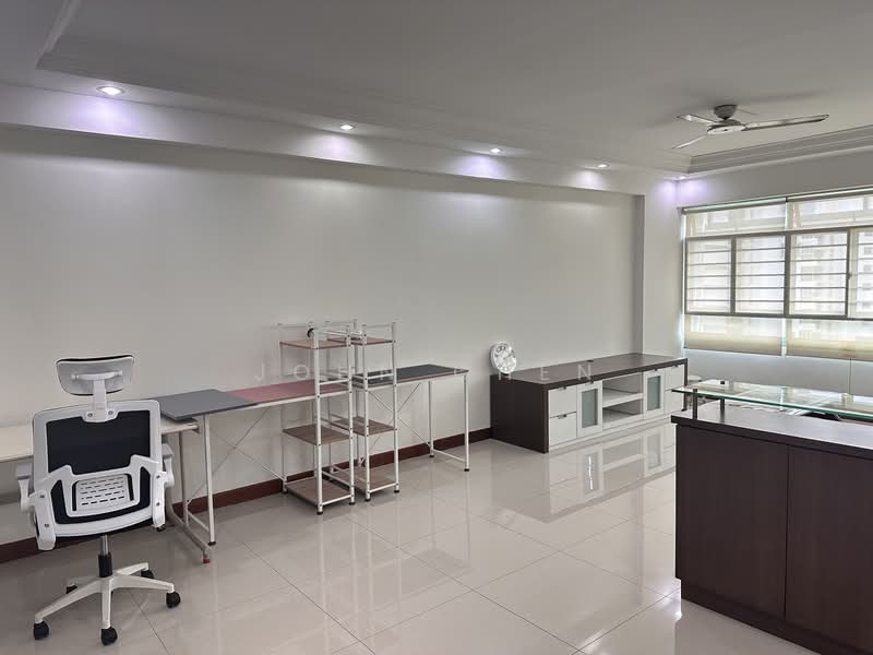 638A Punggol Drive, 638A Punggol Drive, 3 Bedrooms, 1,205 sqft, HDB Flat For Rent, by John Chen, 500136562 - Living Room - PropertyGuru.com.sg