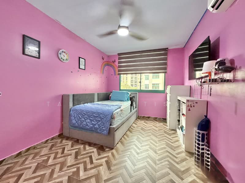 477 Segar Road, 477 Segar Road, 3 Bedrooms, 1,195 sqft, HDB Flat For Sale, by Taufik Batisah, 500136567 - Common room - PropertyGuru.com.sg