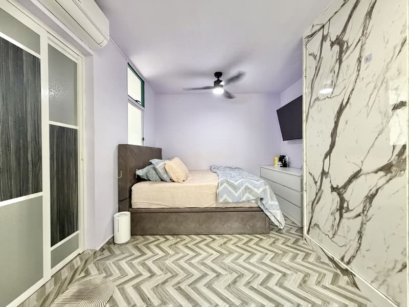 477 Segar Road, 477 Segar Road, 3 Bedrooms, 1,195 sqft, HDB Flat For Sale, by Taufik Batisah, 500136567 - Master room - PropertyGuru.com.sg