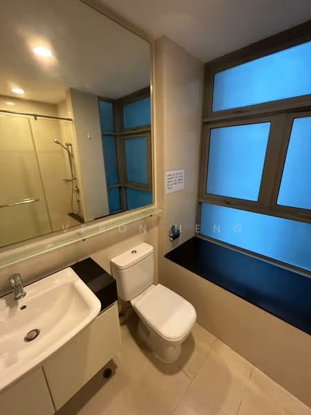 The Infiniti, 39A West Coast Park, 4 Bedrooms, 1,367 sqft, Condominium For Rent, by Veron Heng, 500136573 - Bathroom - PropertyGuru.com.sg