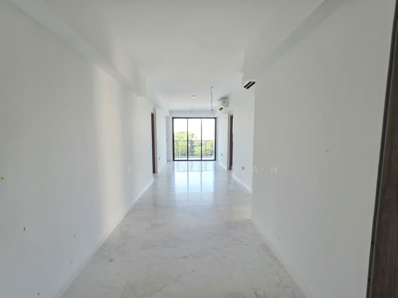 Sceneca Residence, Tanah Merah Kechil Link, 3 Bedrooms, 1,044 sqft, Condominium For Rent, by Dennis Mah, 500136575 - Corridor - PropertyGuru.com.sg