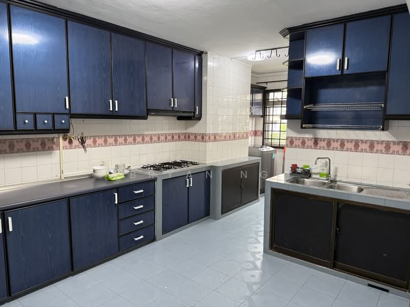 423 Choa Chu Kang Avenue 4, 423 Choa Chu Kang Avenue 4, 3 Bedrooms, 1,119 sqft, HDB Flat For Rent, by Bryan Ng, 500136580 - Kitchen - PropertyGuru.com.sg