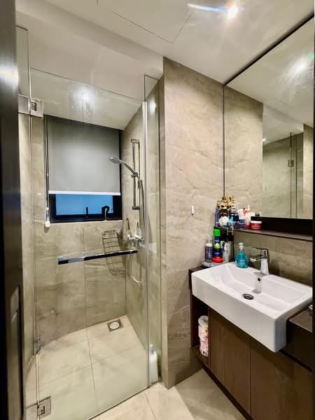 Riverfront Residences, 53 Hougang Avenue 7, 3 Bedrooms, 915 sqft, Condominium For Sale, by Nora Seah, 500136585 - Bathroom - PropertyGuru.com.sg