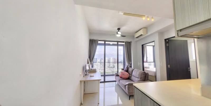 Gem Residences, , 1 Bedroom, 450 sqft, Condominium For Rent, by Tan Yong Zhun, 500136586 - Living Room - PropertyGuru.com.sg