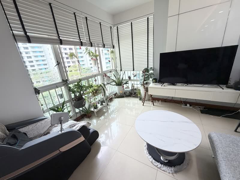 168A Punggol East, 168A Punggol East, 3 Bedrooms, 990 sqft, HDB Flat For Sale, by Vanny Lim, 500136588 - Living Room - PropertyGuru.com.sg