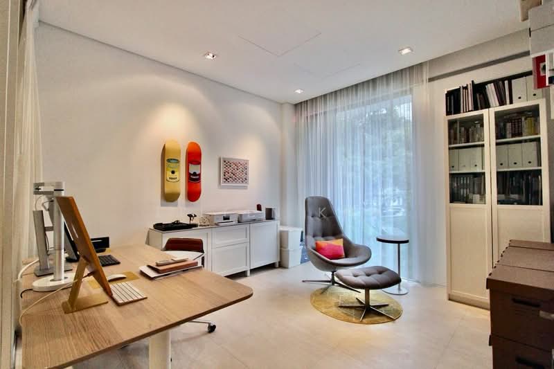 Nassim 9, 9 Nassim Road, 4 Bedrooms, 2,755 sqft, Apartment For Rent, by Eileen Koh, 500136601 - Study - PropertyGuru.com.sg