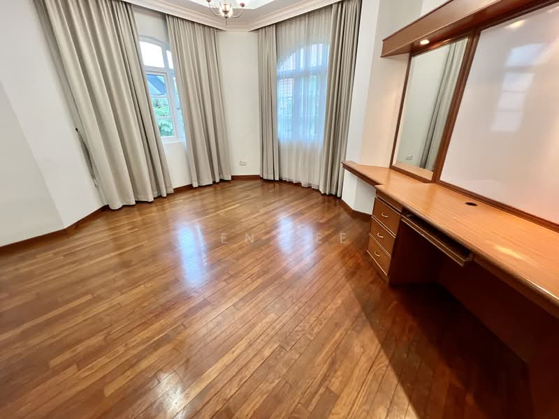 Cheap and huge Faber park grove walk bungalow 6 bedroom 5000sqft, Faber walk, 6 Bedrooms, 5,000 sqft, Bungalow House For Rent, by Ben Lee, 500136619 - Bedroom - PropertyGuru.com.sg