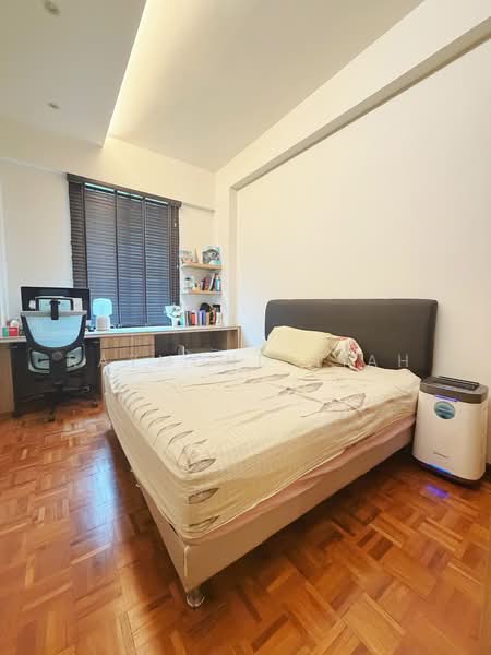 Sin Ming Plaza, 4 Sin Ming Road, 3 Bedrooms, 1,442 sqft, Apartment For Sale, by Raymond Tiah, 500136622 - Bedroom - PropertyGuru.com.sg
