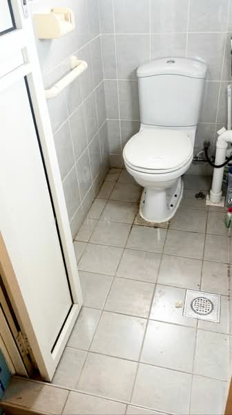 535 Upper Cross Street, 535 Upper Cross Street, 2 Bedrooms, 732 sqft, HDB Flat For Rent, by John Lee, 500136625 - Bathroom - PropertyGuru.com.sg
