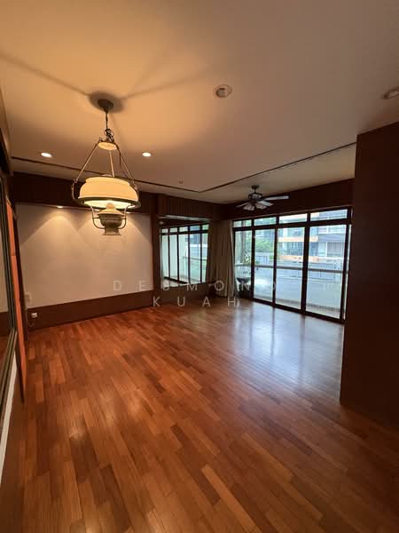 Sophia 98, 98 Sophia Road, 2 Bedrooms, 1,023 sqft, Condominium For Rent, by Desmond Kuah, 500136639 - Living Room - PropertyGuru.com.sg