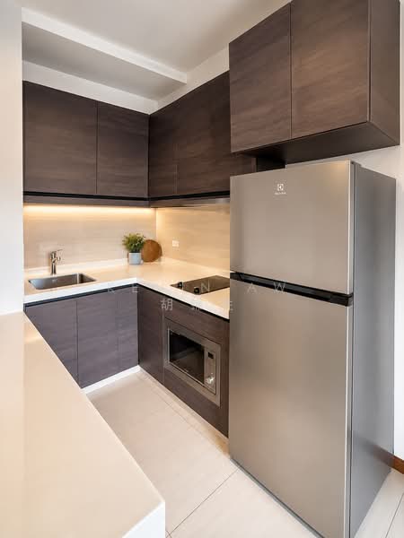 The Brooks I & The Brooks II, 25 Springside Green, 1 Bedroom, 603 sqft, Apartment For Rent, by Kevin Aw 胡锦胜, 500136644 - Kitchen - PropertyGuru.com.sg