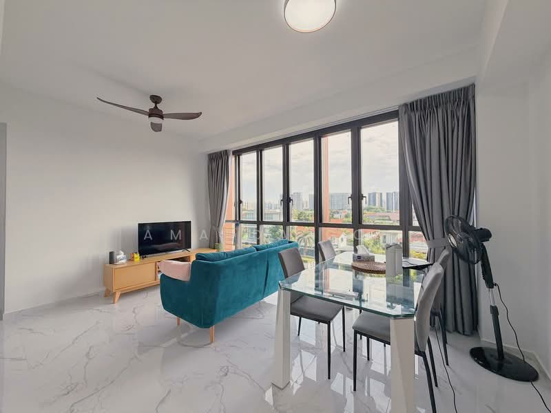 LIV @ MB, 114A Arthur Road, 2 Bedrooms, 646 sqft, Condominium For Sale, by Amanda Goh, 500136659 - Living Room - PropertyGuru.com.sg