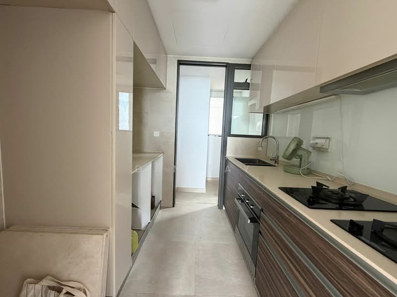 Commonwealth Towers, 230 Commonwealth Avenue, 3 Bedrooms, 1,076 sqft, Condominium For Rent, by Dan Tay, 500136660 - Kitchen - PropertyGuru.com.sg