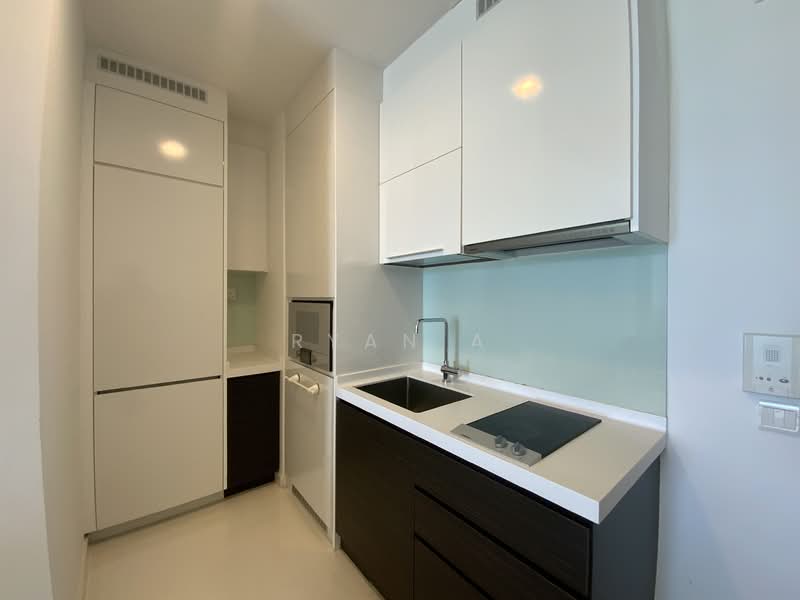 Eon Shenton, 70 Shenton Way, 2 Bedrooms, 667 sqft, Condominium For Sale, by Ryan A, 500136672 - Kitchen - PropertyGuru.com.sg