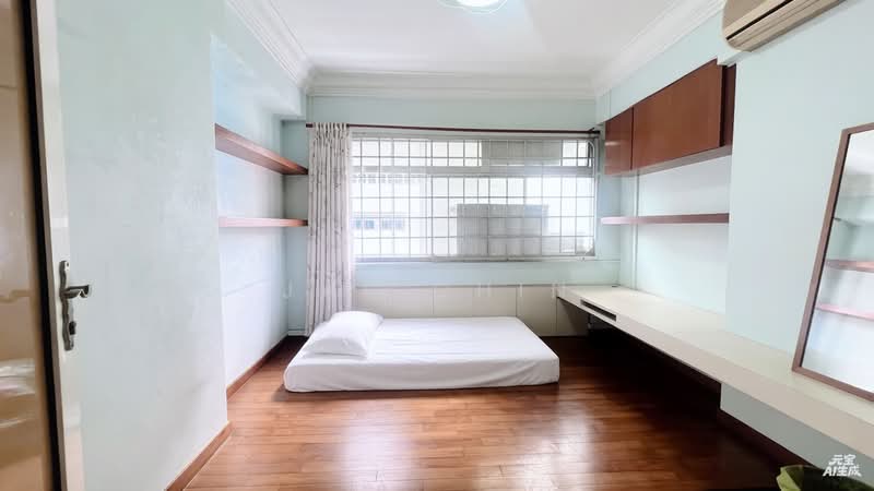 353 Woodlands Avenue 1, 353 Woodlands Avenue 1, 3 Bedrooms, 1,292 sqft, HDB Flat For Sale, by Jae Chin, 500136674 - Bedroom - PropertyGuru.com.sg