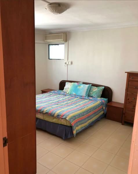 212 Jurong East Street 21, 212 Jurong East Street 21, 3 Bedrooms, 1,292 sqft, HDB Flat For Rent, by Lily Tan, 500136677 - Bedroom - PropertyGuru.com.sg