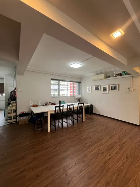 408 Hougang Avenue 10, 408 Hougang Avenue 10, 3 Bedrooms, 1,302 sqft, HDB Flat For Sale, by Dennis Lim, 500136684 - Dining Room - PropertyGuru.com.sg
