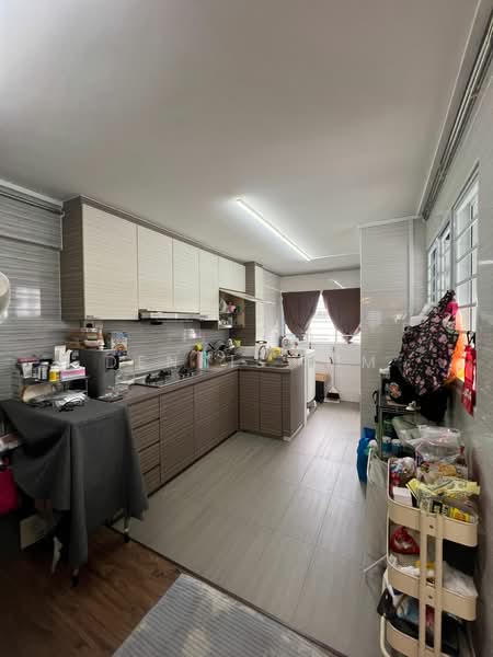 408 Hougang Avenue 10, 408 Hougang Avenue 10, 3 Bedrooms, 1,302 sqft, HDB Flat For Sale, by Dennis Lim, 500136684 - Kitchen - PropertyGuru.com.sg