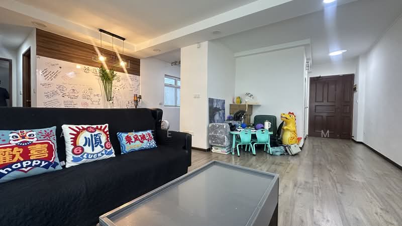 3D Upper Boon Keng Road, 3D Upper Boon Keng Road, 3 Bedrooms, 966 sqft, HDB Flat For Rent, by Ada Lee Yoke Sim, 500136697 - Living Room - PropertyGuru.com.sg