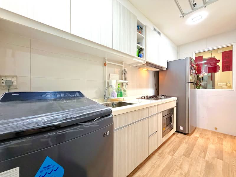 1 Canberra, 7 Canberra Drive, 3 Bedrooms, 1,044 sqft, Executive Condominium For Sale, by Johanna Chow, 500136699 - Kitchen - PropertyGuru.com.sg