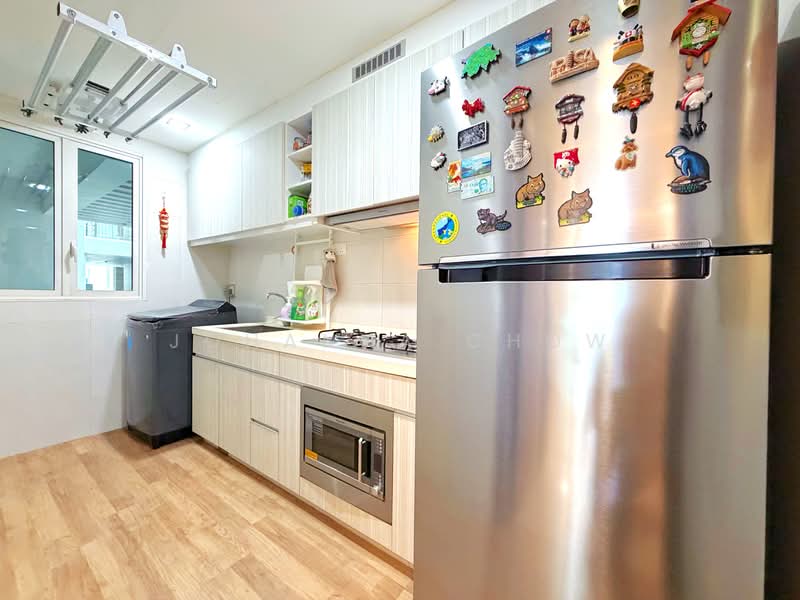 1 Canberra, 7 Canberra Drive, 3 Bedrooms, 1,044 sqft, Executive Condominium For Sale, by Johanna Chow, 500136699 - Kitchen - PropertyGuru.com.sg